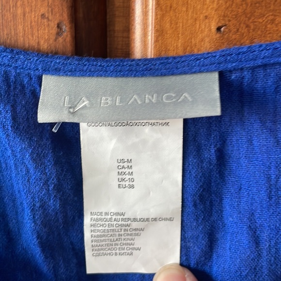 NWOT- LA Blanca Blue V-Neck Crochet Trim Cover-Up Size M - Picture 3 of 7